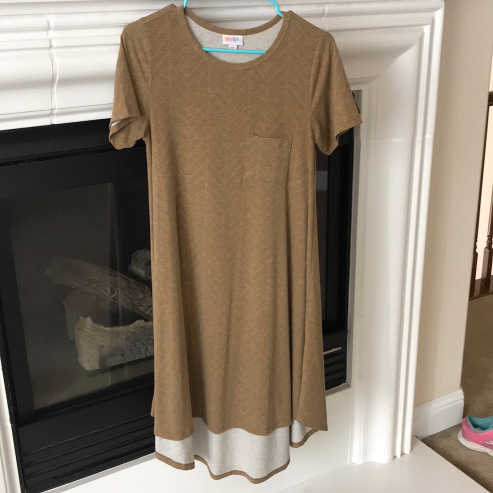 Lularoe Carly, neutral print